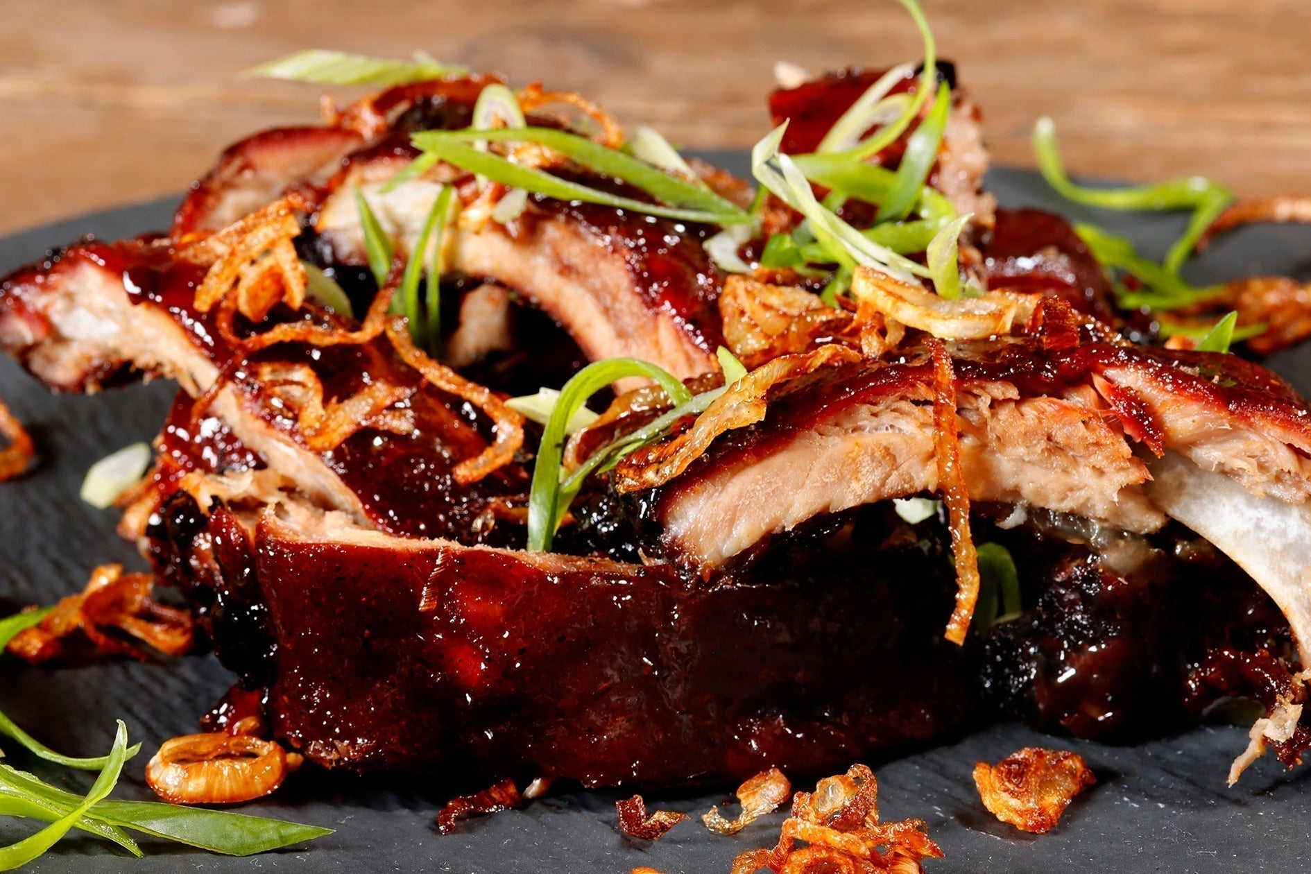 Sticky Spareribs – 3-2-1 methode met maximale kleef en rook 🔥