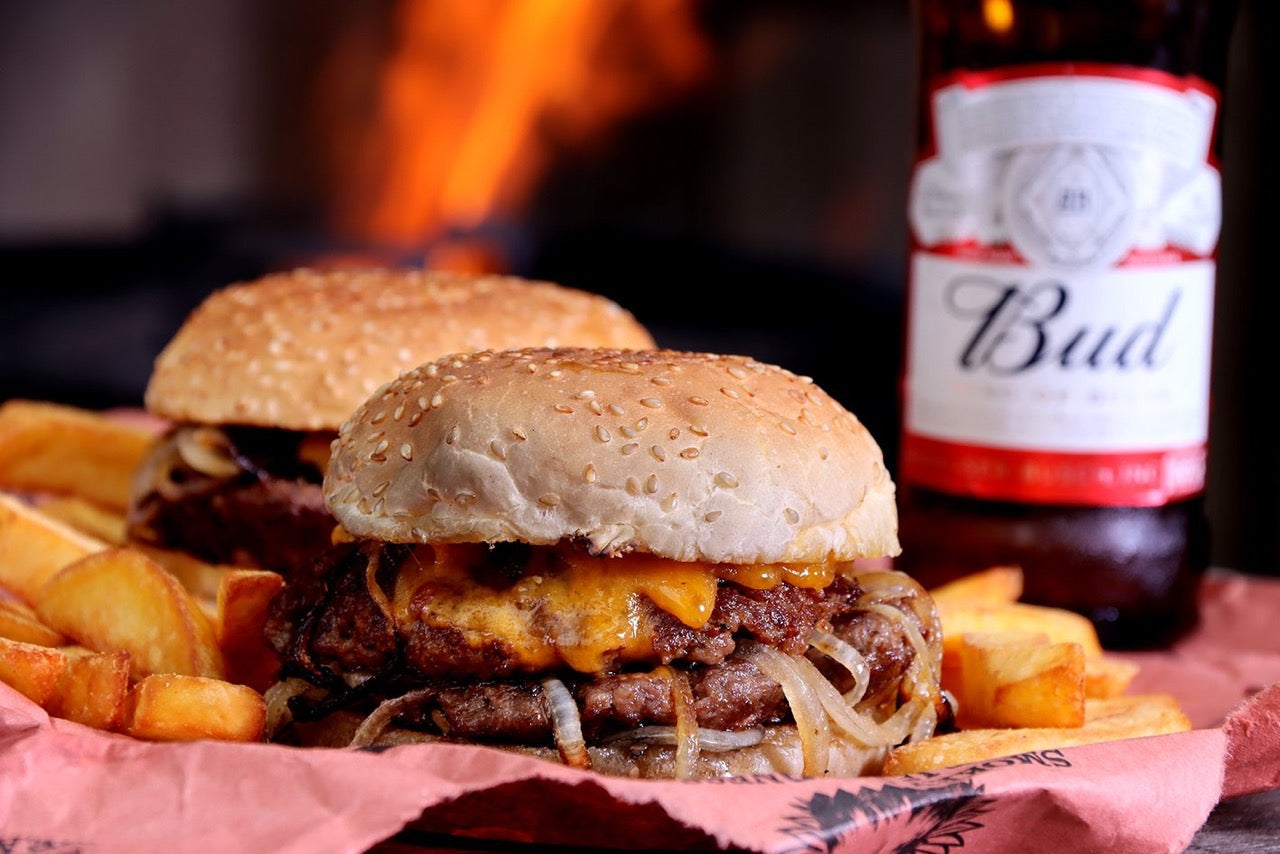 Oklahoma Fried Onion Burger – Pure American BBQ Classics van de Grillplaat 🔥