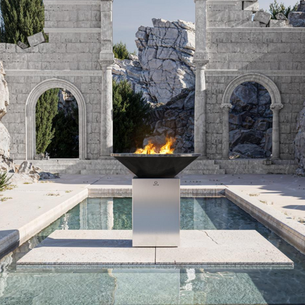 OFYR - 10th Anniversary Edition Brushed Stainless Steel 100 in romeins badhuis ruine