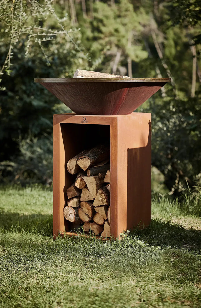 OFYR Heritage Clasic Corten 85 opgesteld in tuin