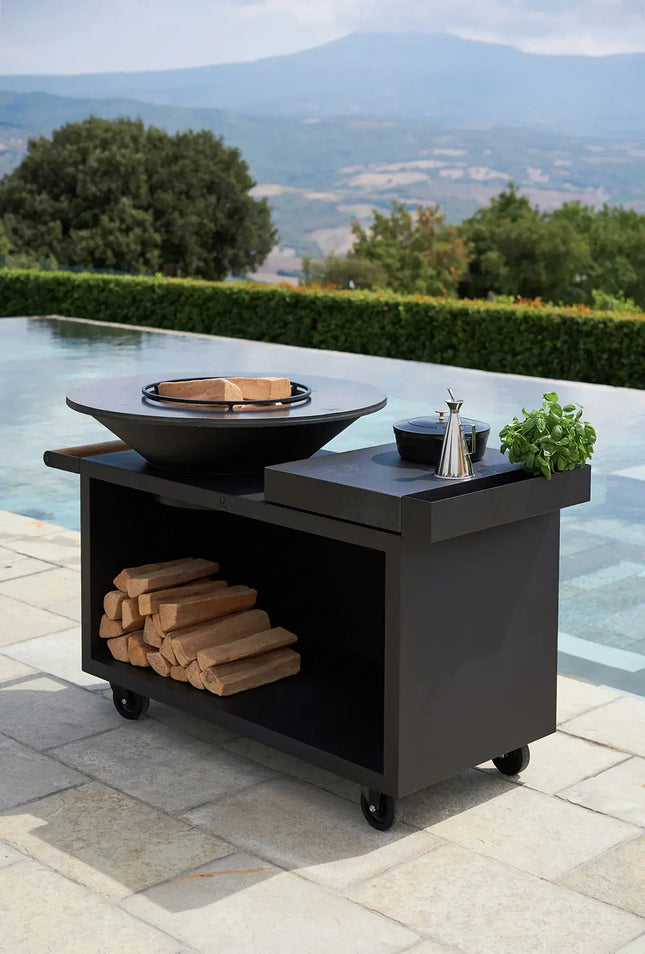 OFYR Hweritage Island 100 PRo Black op terras in mediteraanse omgeving