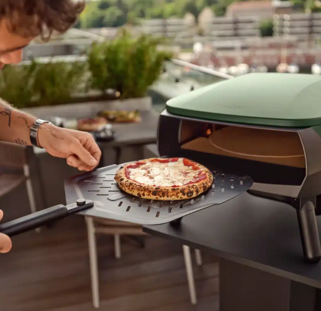 Witt Witt Pizzadoos 14'' pizzaschep, snijwiel, deegschraper zwart